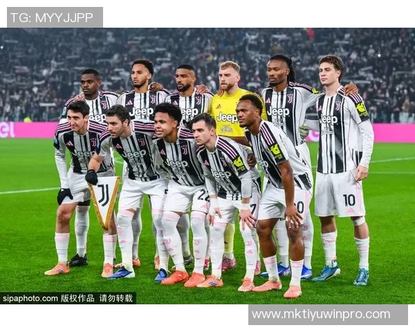 尤文图斯考虑用洛卡特利交换弗拉泰西以增强阵容实力 尤文图斯考虑用洛卡特利交换弗拉泰西以增强阵容实力