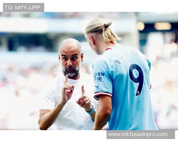 曼城失利后瓜迪奥拉与摄影师激烈争论现场耳语引发关注 曼城失利后瓜迪奥拉与摄影师激烈争论现场耳语引发关注