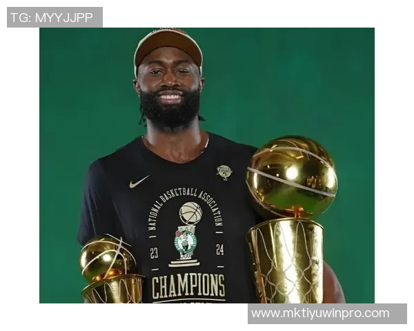 杰伦布朗首节表现低迷仅得7分2板投篮命中率堪忧需调整状态